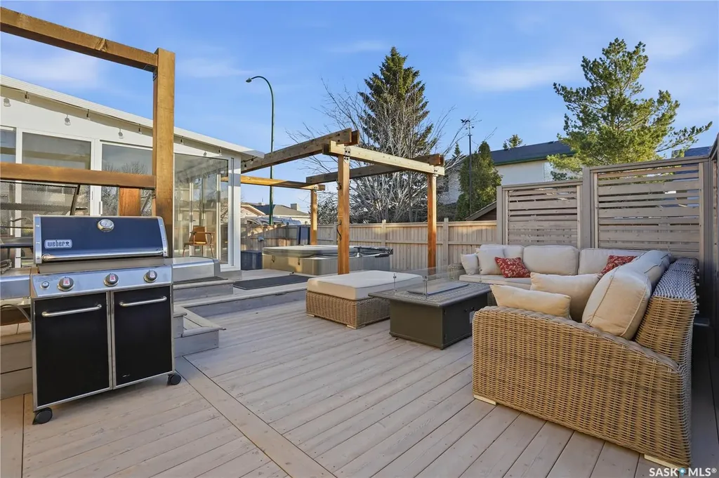 8531 Thurston Crescent Regina SK S4Y 1A2