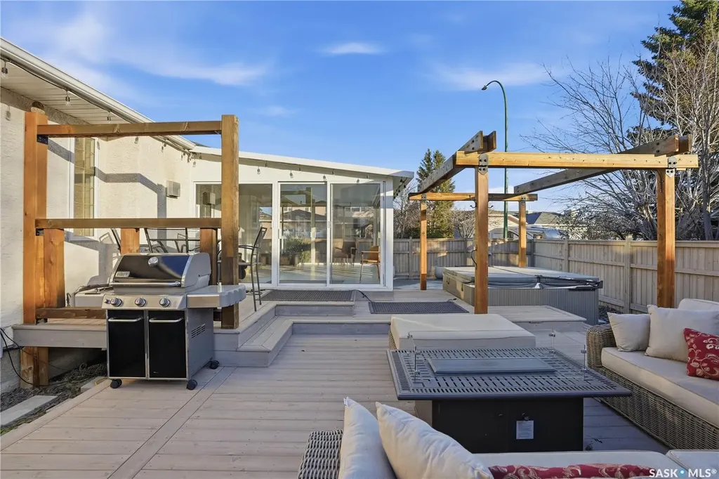 8531 Thurston Crescent Regina SK S4Y 1A2