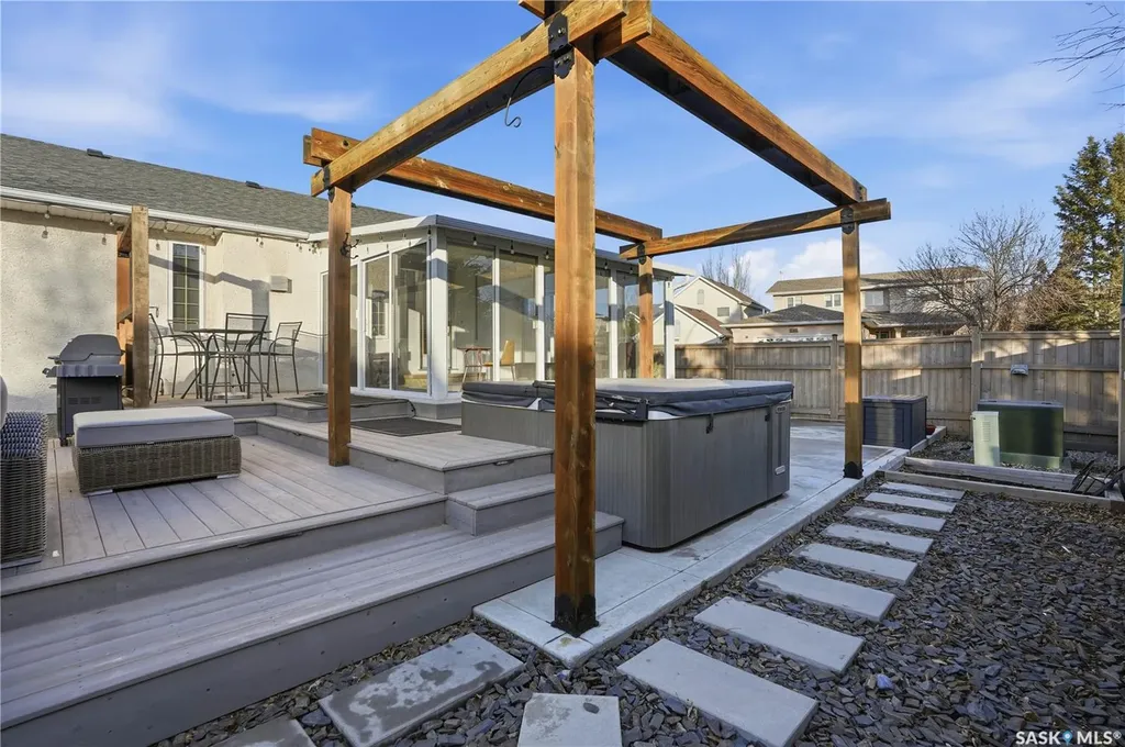8531 Thurston Crescent Regina SK S4Y 1A2