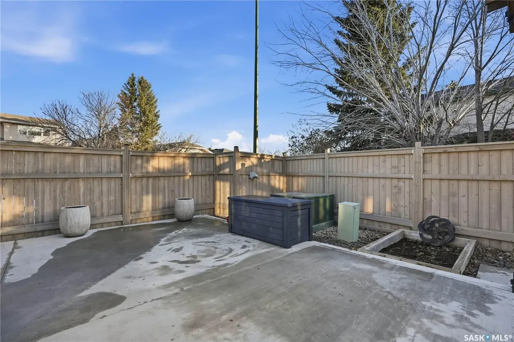 8531 Thurston Crescent Regina SK S4Y 1A2