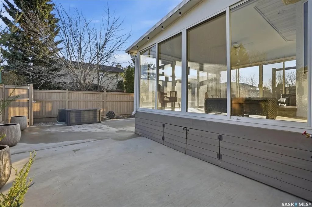 8531 Thurston Crescent Regina SK S4Y 1A2