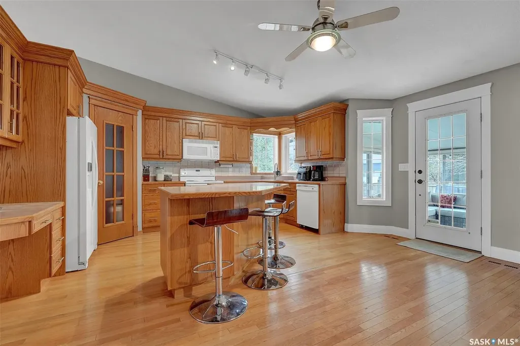 8531 Thurston Crescent Regina SK S4Y 1A2