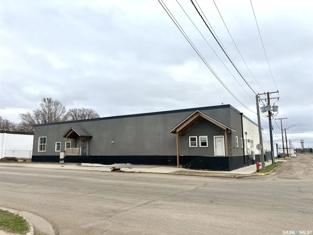 54 Darlington Street W Yorkton SK S3N 3S3