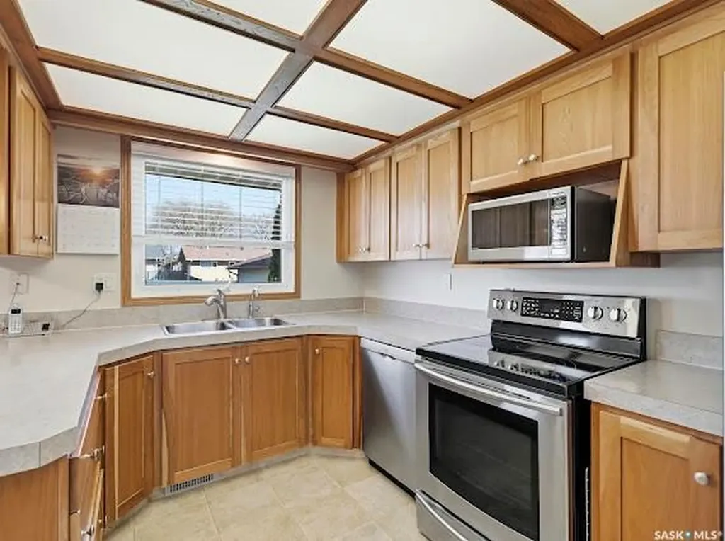 661 Dalgliesh Drive Regina SK S4R 6R1