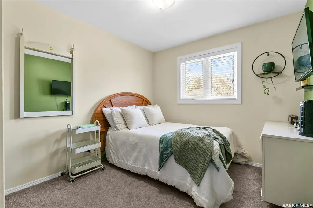 1206 Flexman Crescent N Regina SK S4X 2Y8