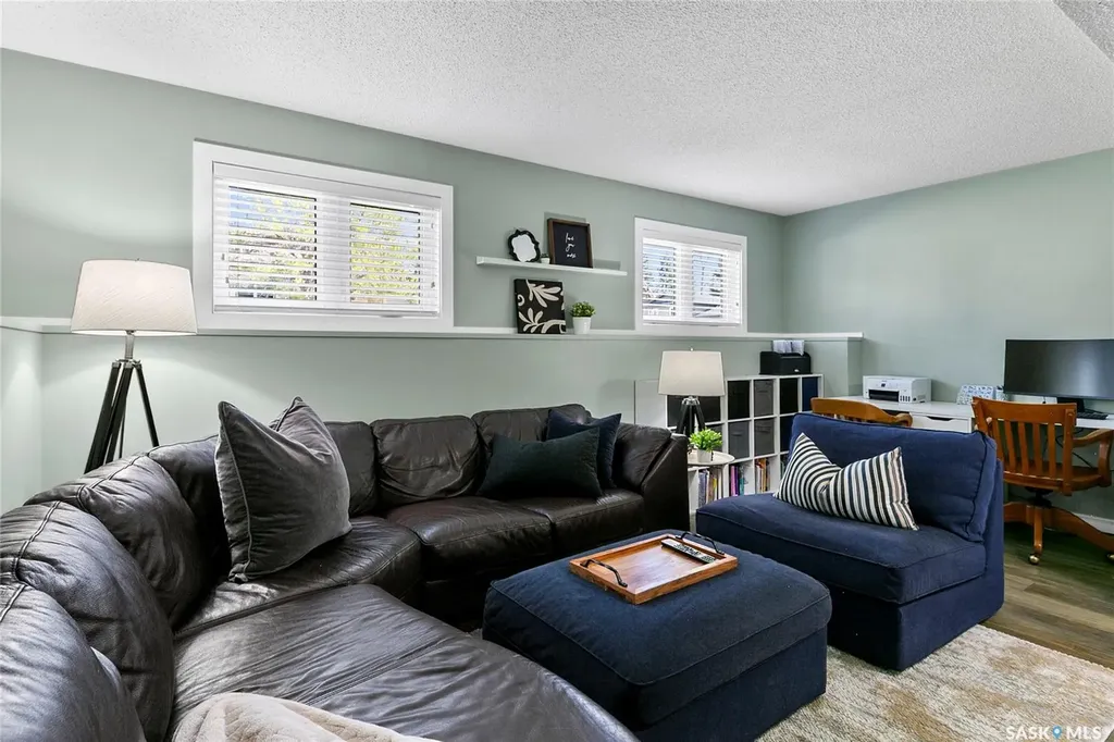 1206 Flexman Crescent N Regina SK S4X 2Y8