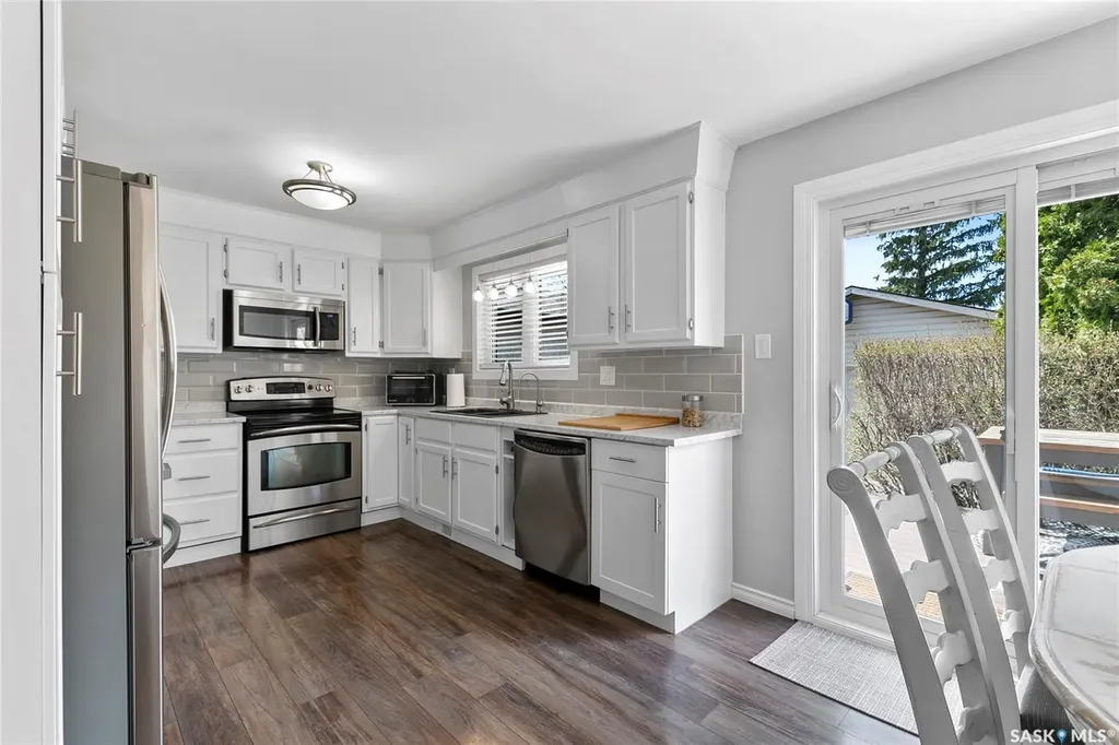 1206 Flexman Crescent N Regina SK S4X 2Y8
