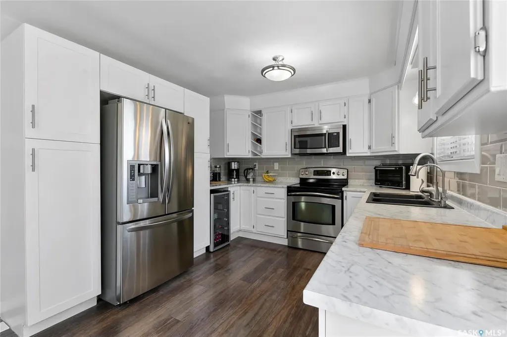 1206 Flexman Crescent N Regina SK S4X 2Y8