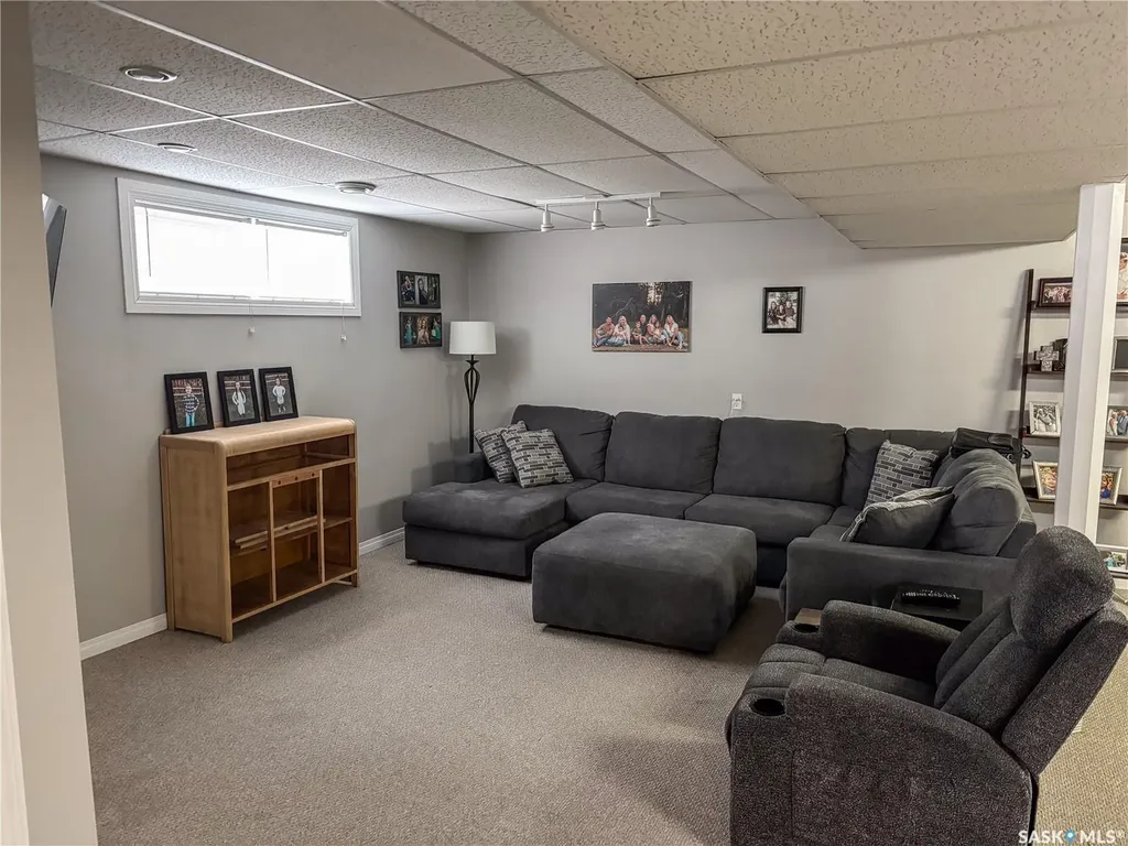 812 Qu'appelle Street Grenfell SK S0G 2B0