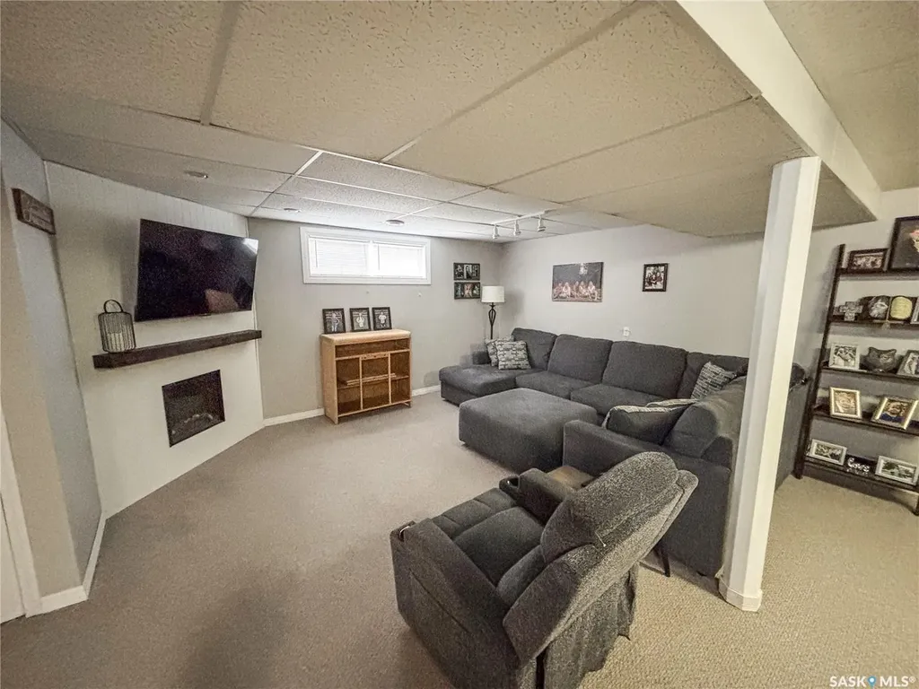 812 Qu'appelle Street Grenfell SK S0G 2B0