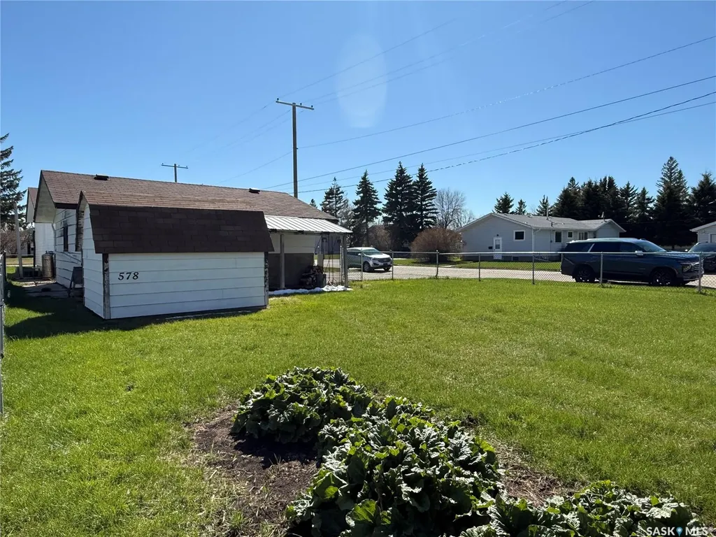 578 4th Avenue W Melville SK S0A 2P0