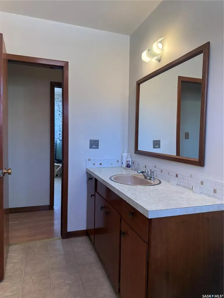 578 4th Avenue W Melville SK S0A 2P0