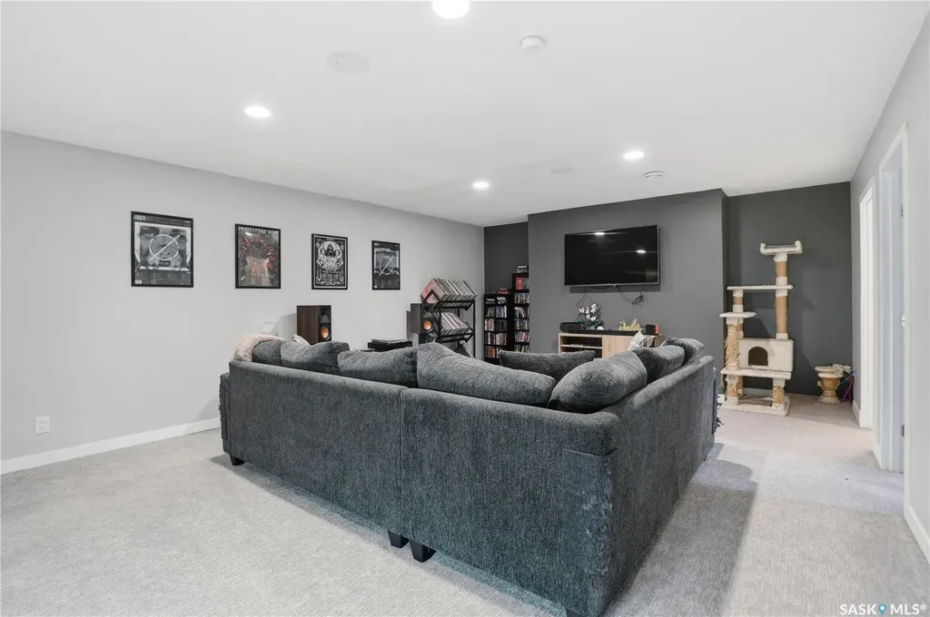 1015 Patrick Crescent Saskatoon SK S7W 0M3