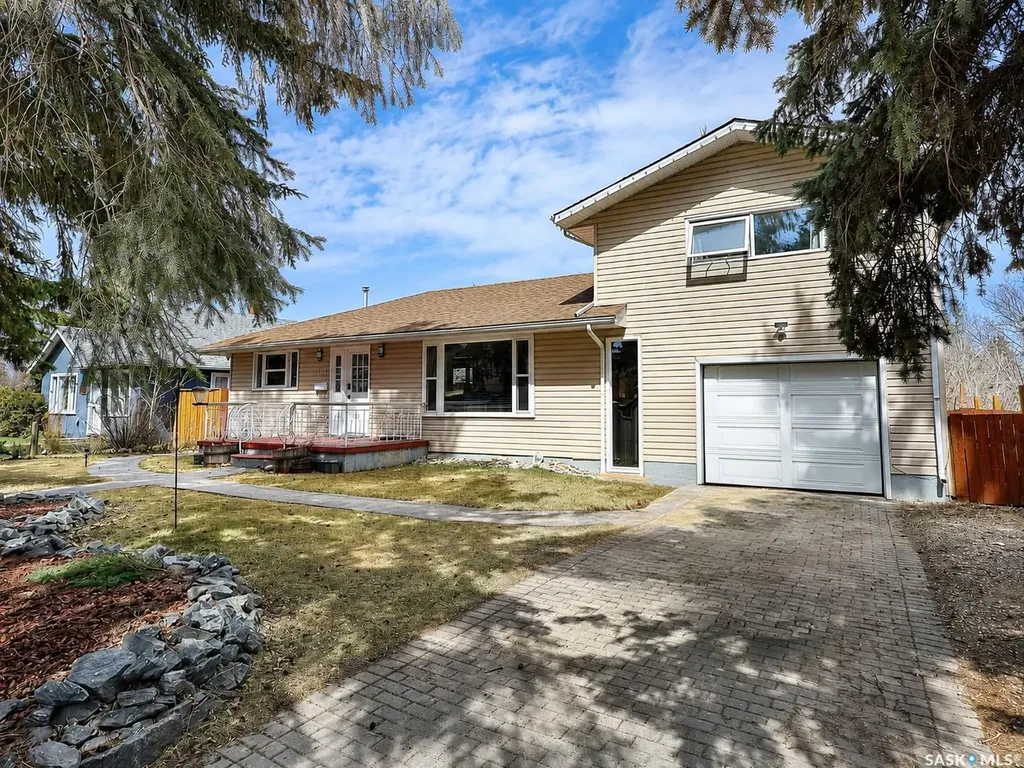 312 20th Street E Prince Albert SK S6V 1K8