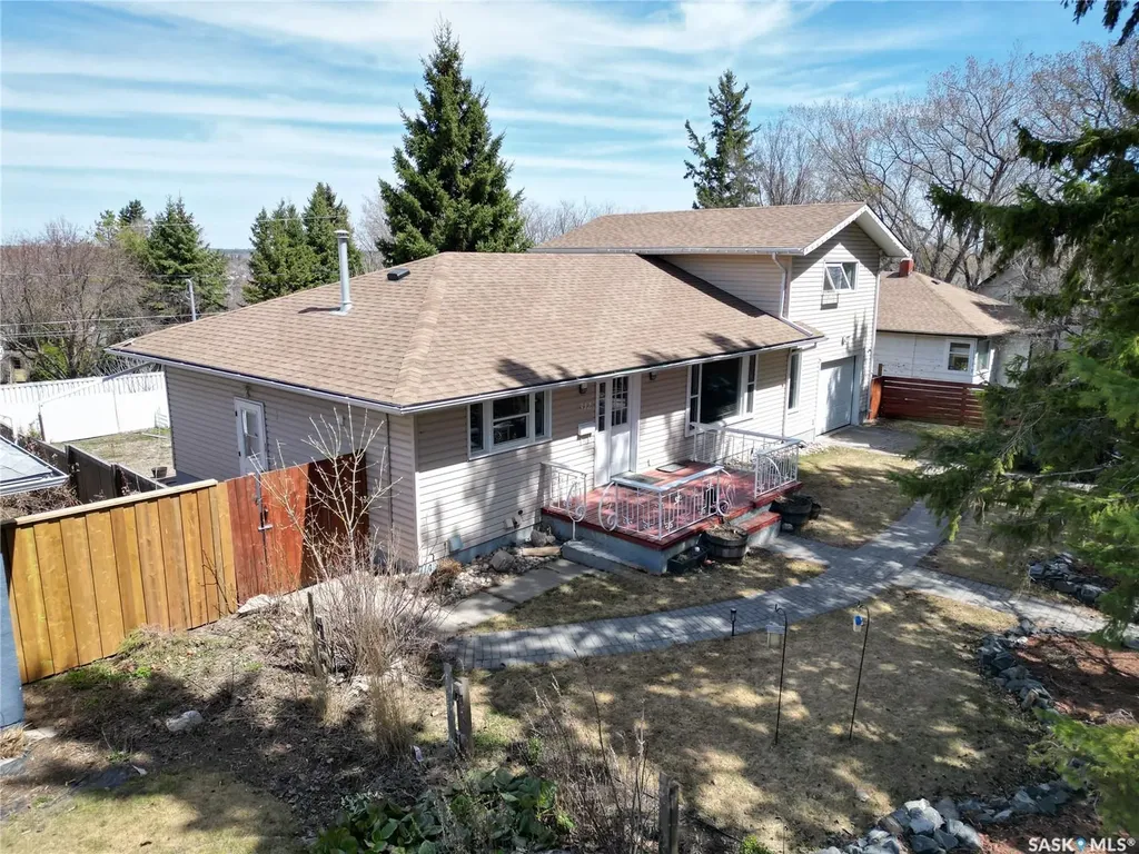 312 20th Street E Prince Albert SK S6V 1K8