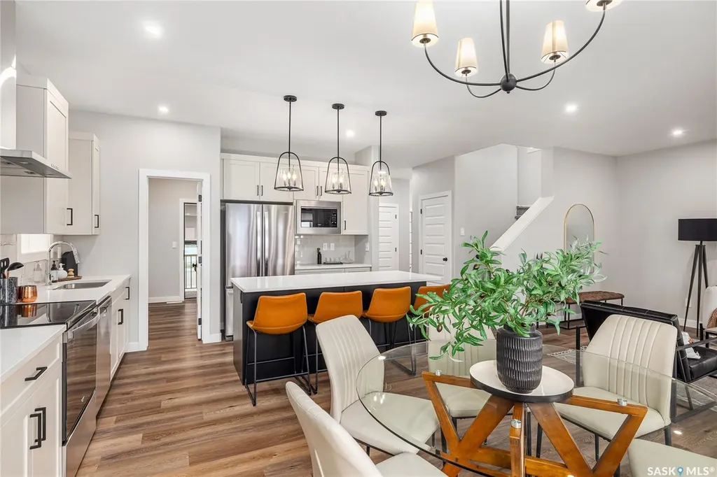 325 Cockcroft Street Saskatoon SK S7V 1Y9