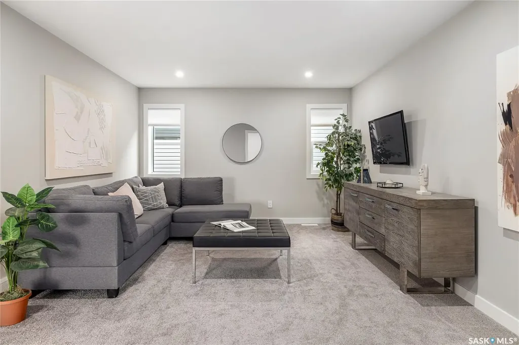 325 Cockcroft Street Saskatoon SK S7V 1Y9
