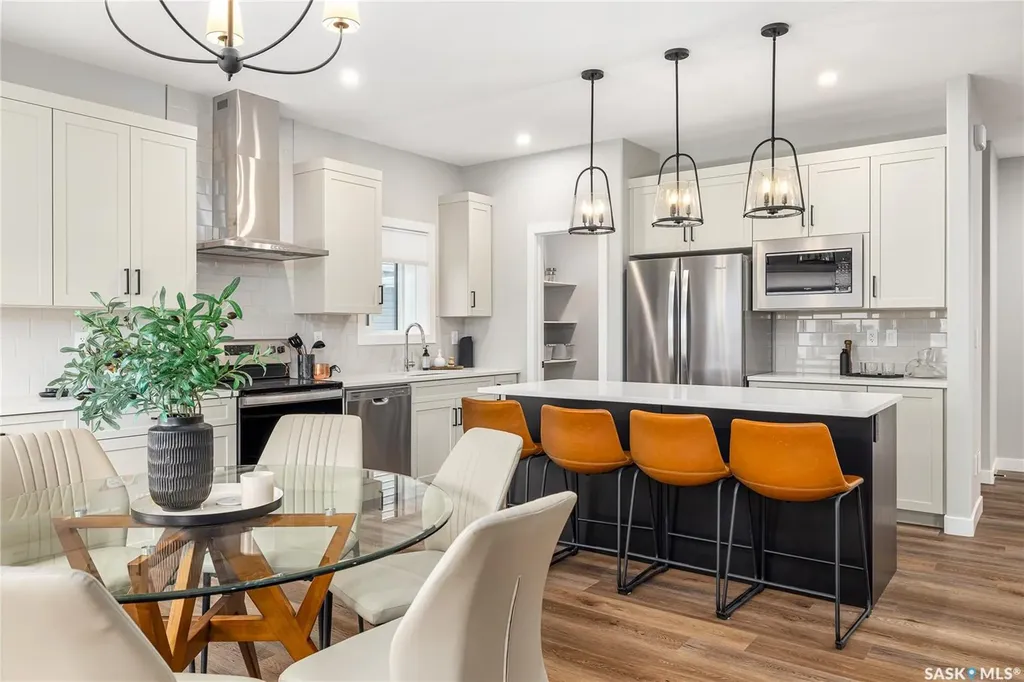 325 Cockcroft Street Saskatoon SK S7V 1Y9
