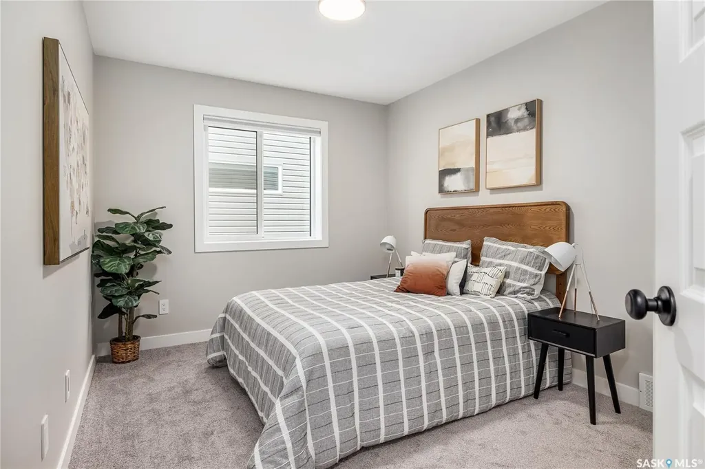 325 Cockcroft Street Saskatoon SK S7V 1Y9
