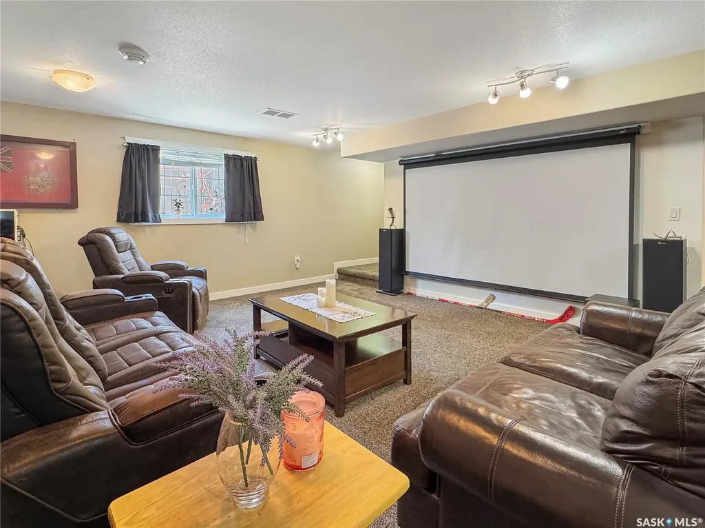 1742 93rd Street North Battleford SK S9A 0C8
