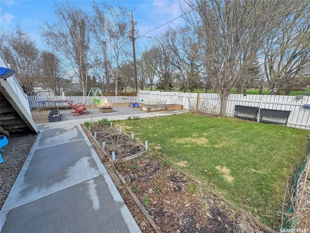 1742 93rd Street North Battleford SK S9A 0C8
