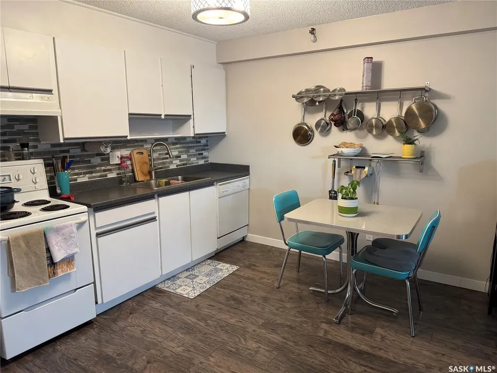 111 St Lawrence Crescent Saskatoon SK S7K 1G7