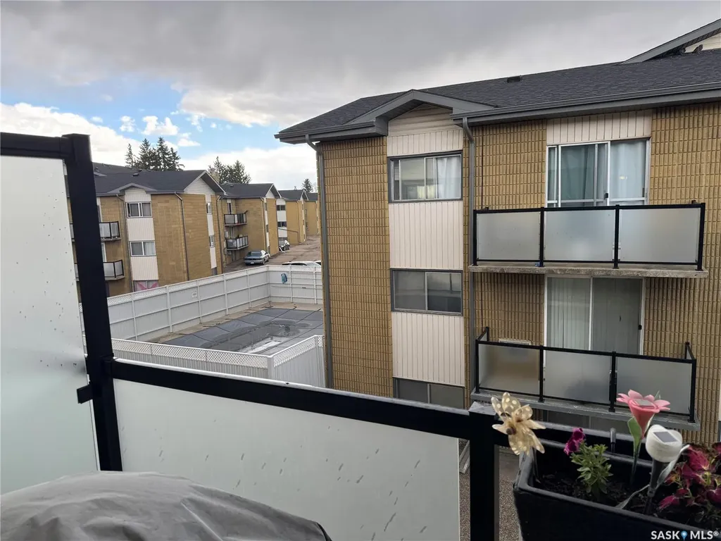 111 St Lawrence Crescent Saskatoon SK S7K 1G7