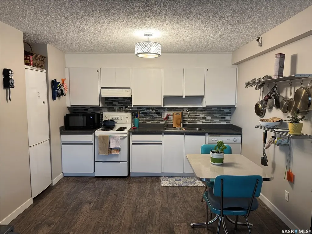 111 St Lawrence Crescent Saskatoon SK S7K 1G7