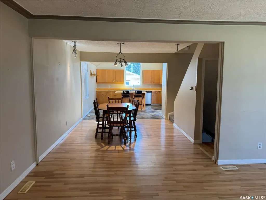 312 1st Street E Saskatoon SK S7H 1S2