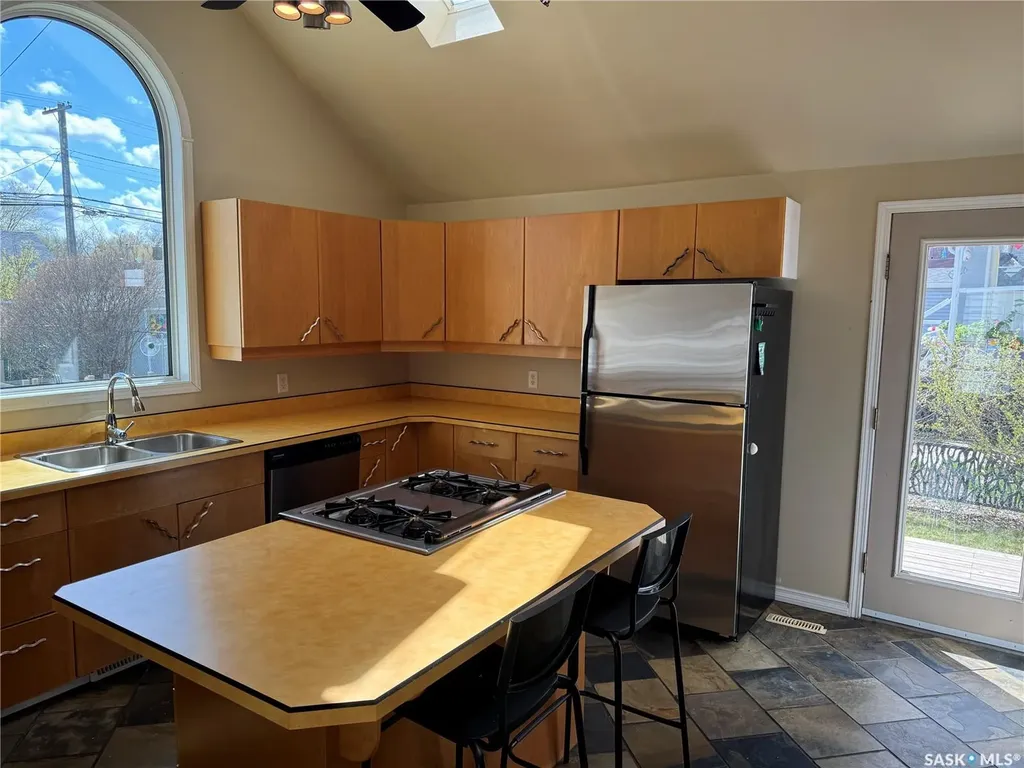 312 1st Street E Saskatoon SK S7H 1S2