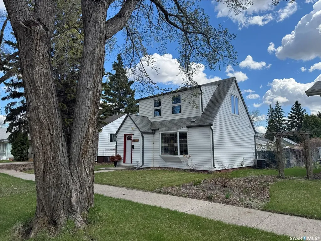 312 1st Street E Saskatoon SK S7H 1S2
