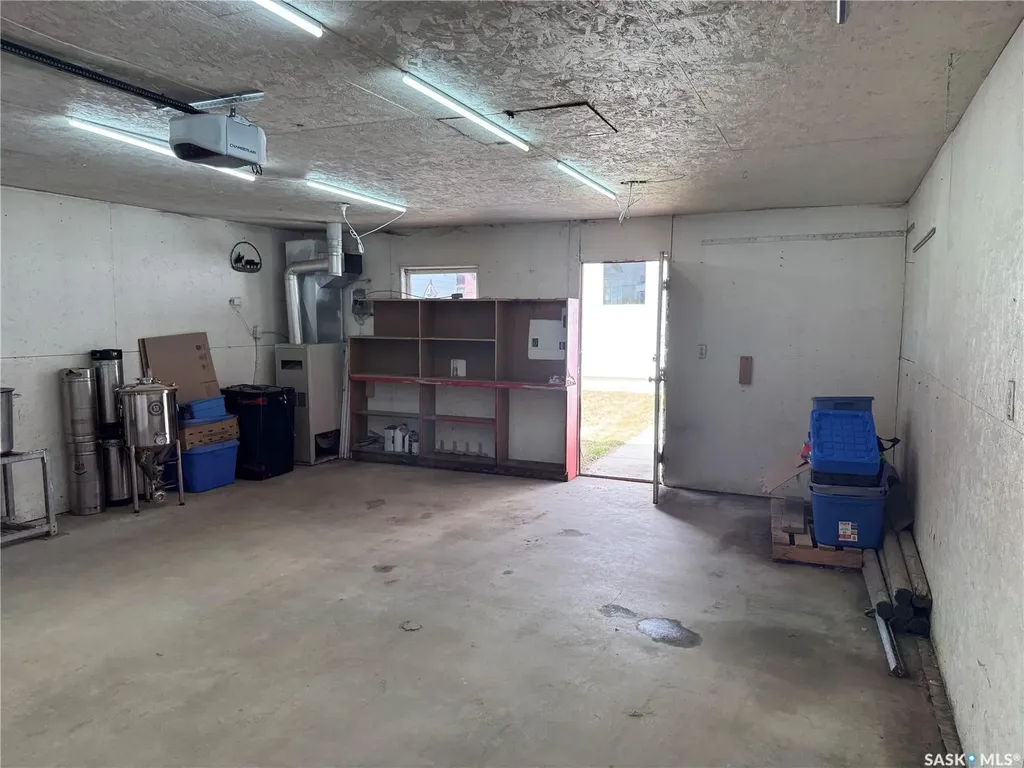 312 1st Street E Saskatoon SK S7H 1S2