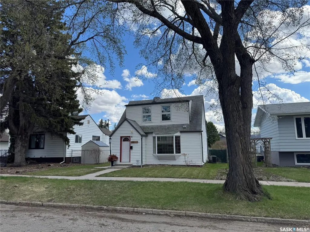 312 1st Street E Saskatoon SK S7H 1S2