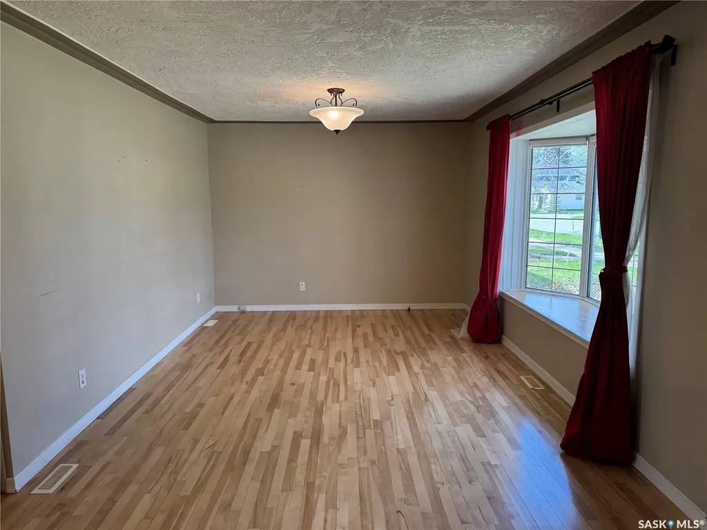 312 1st Street E Saskatoon SK S7H 1S2