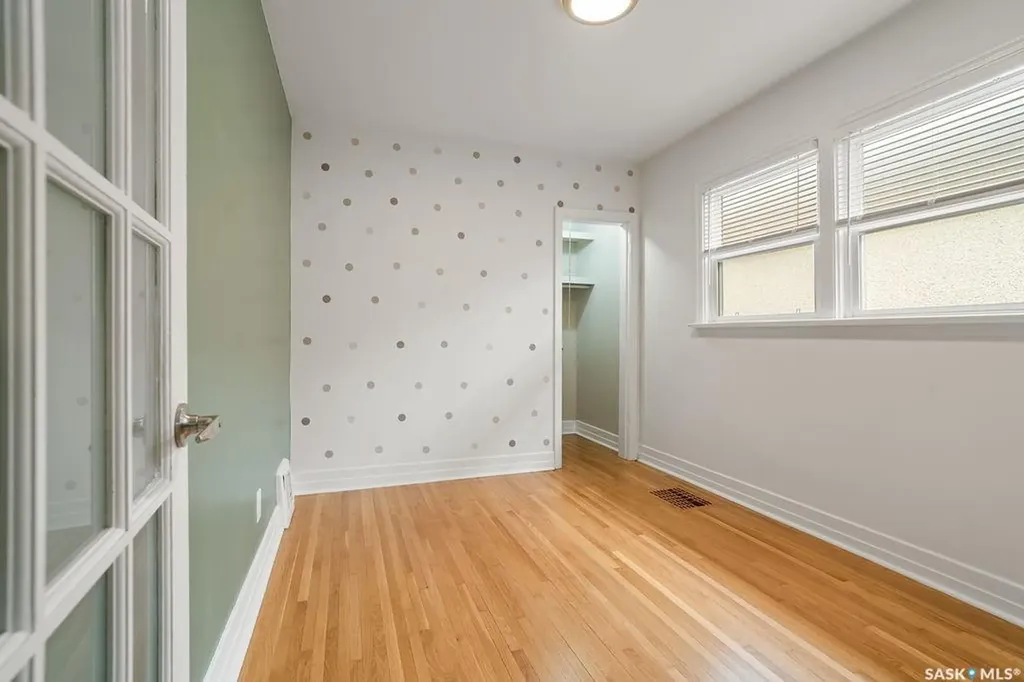 2111 Queen Street Regina SK S4T 4C4