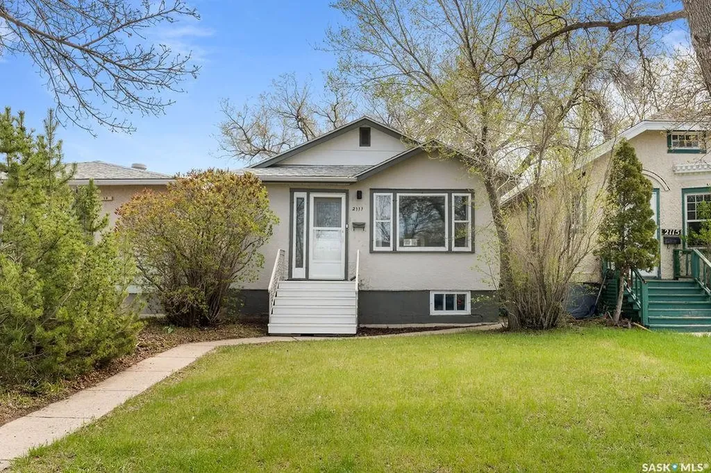 2111 Queen Street Regina SK S4T 4C4