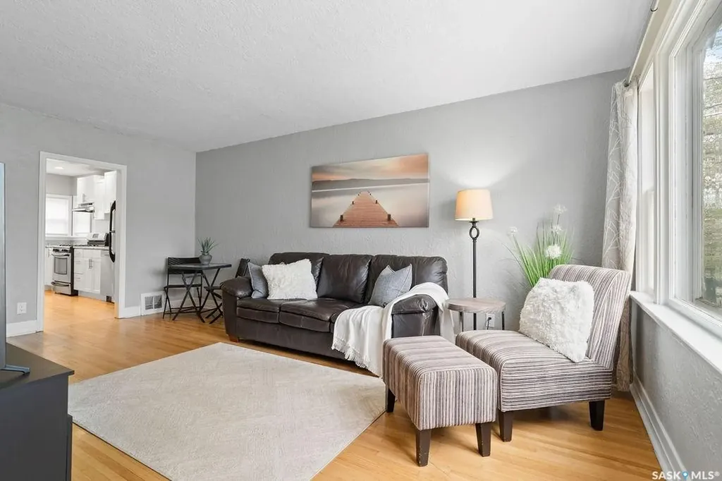 2111 Queen Street Regina SK S4T 4C4