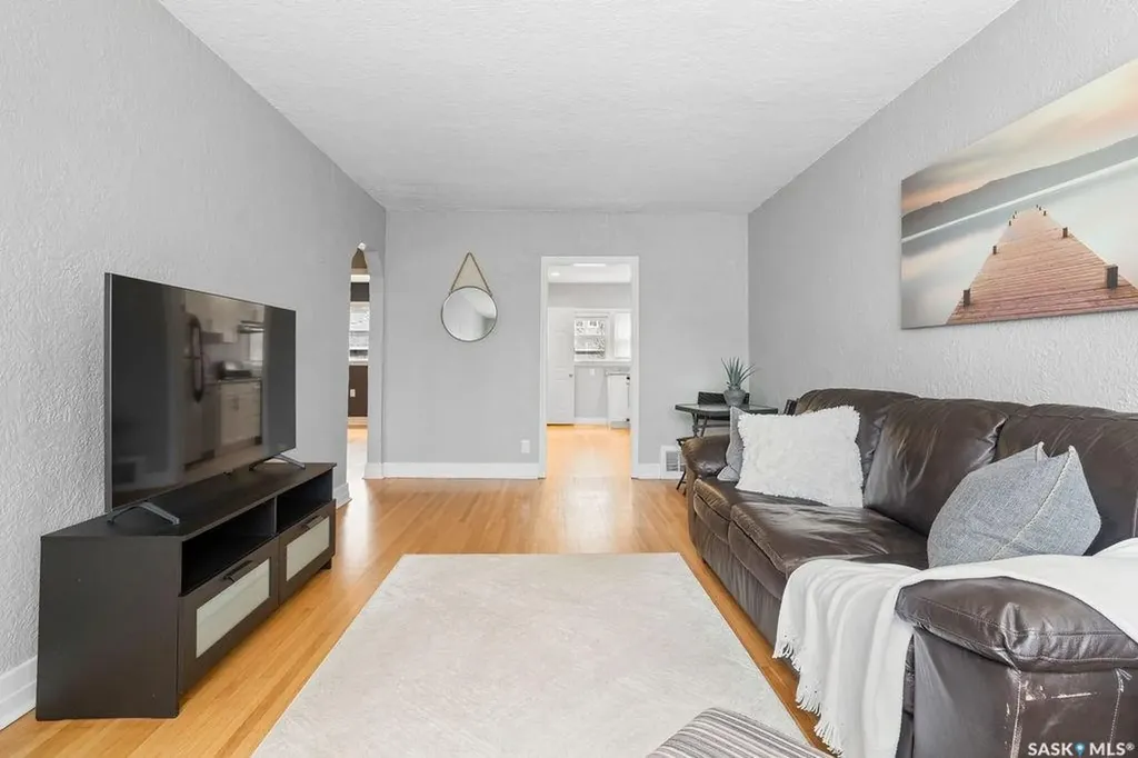 2111 Queen Street Regina SK S4T 4C4