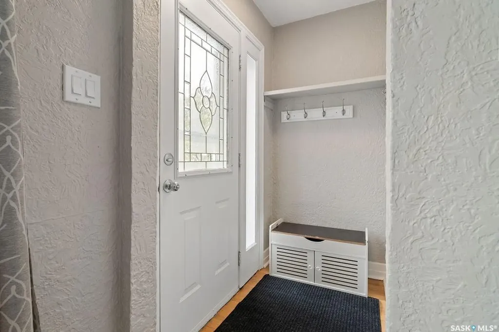 2111 Queen Street Regina SK S4T 4C4