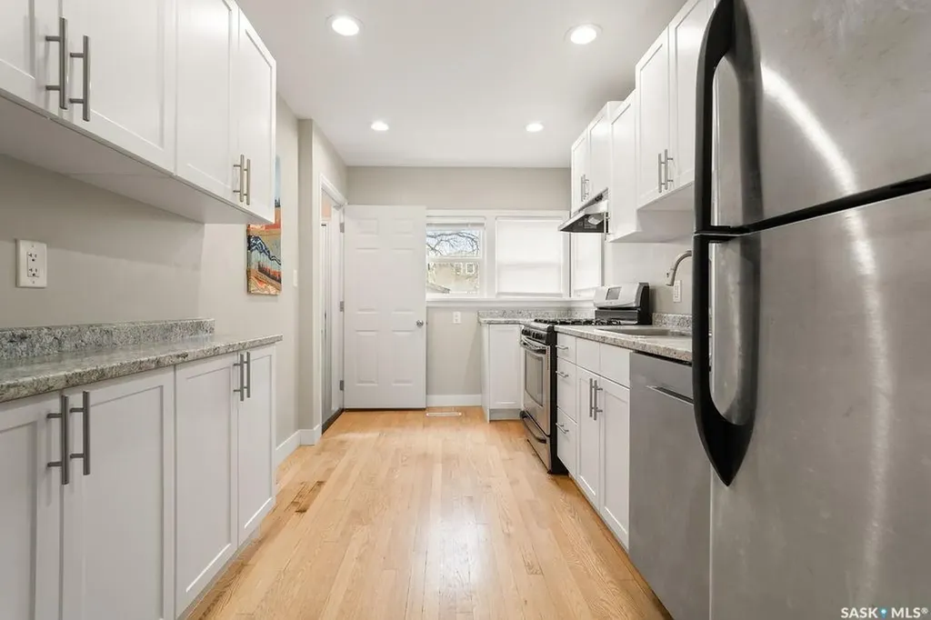 2111 Queen Street Regina SK S4T 4C4