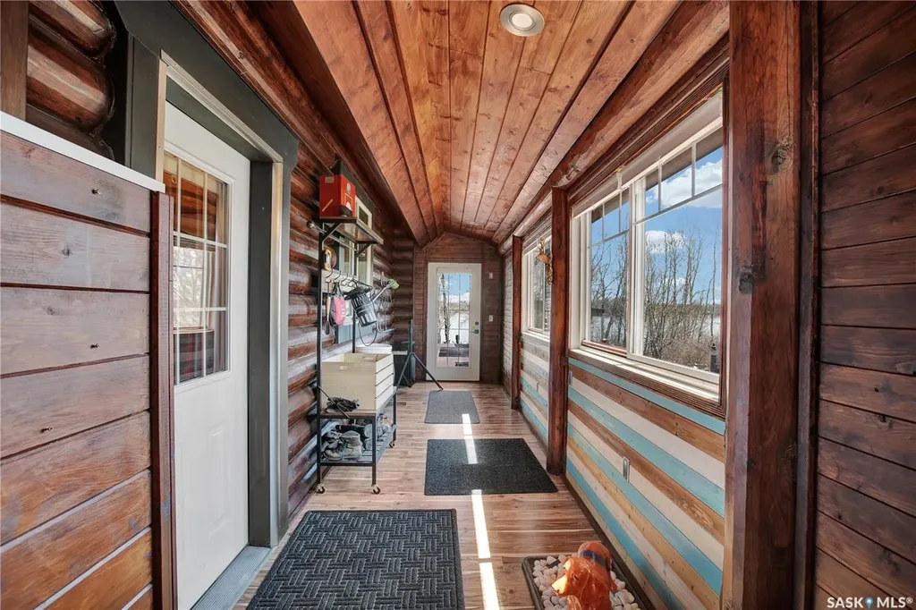 43 Lakeshore Drive Three Lakes Rm No. 400 SK S0K 2X0