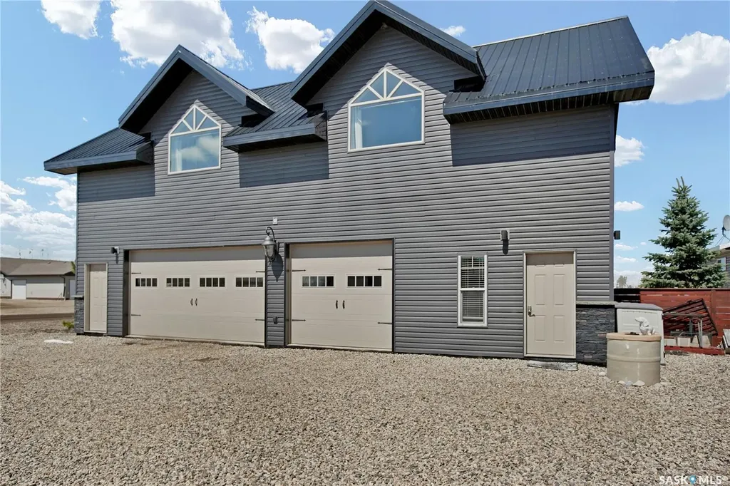 43 Lakeshore Drive Three Lakes Rm No. 400 SK S0K 2X0