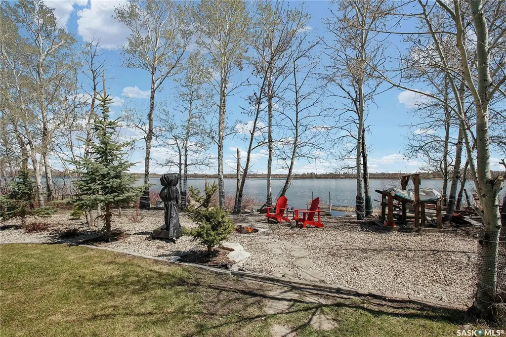 43 Lakeshore Drive Three Lakes Rm No. 400 SK S0K 2X0