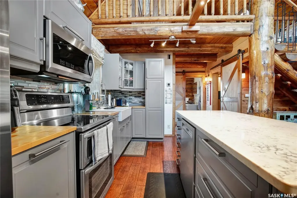 43 Lakeshore Drive Three Lakes Rm No. 400 SK S0K 2X0