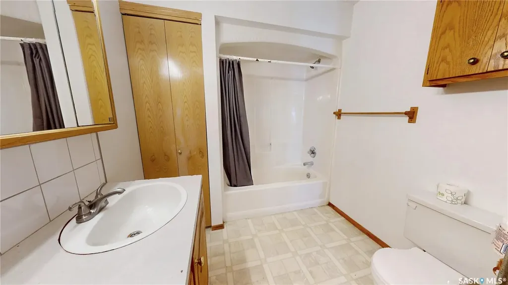 105 Pipestone Avenue Wawota SK S0G 5A0