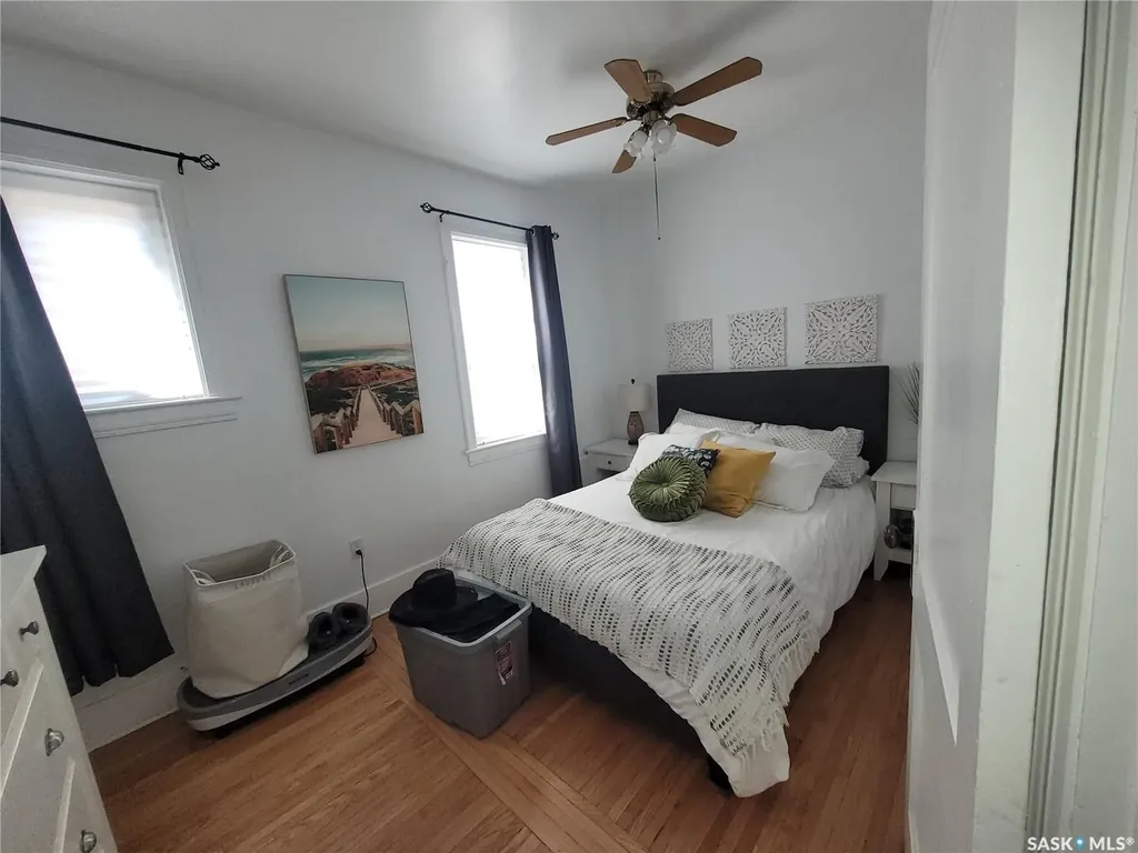916 6th Avenue N Saskatoon SK S7K 2T4