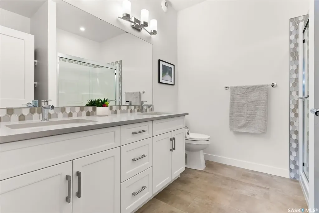 3581 Evans Court Regina SK S4S 7A3