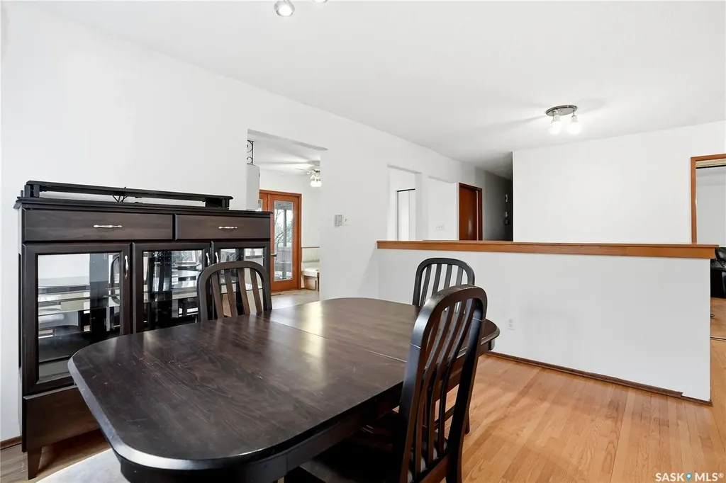 155 J.j. Thiessen Crescent Saskatoon SK S7K 5N9
