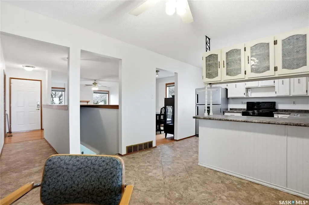 155 J.j. Thiessen Crescent Saskatoon SK S7K 5N9