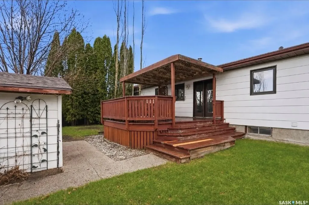 155 J.j. Thiessen Crescent Saskatoon SK S7K 5N9